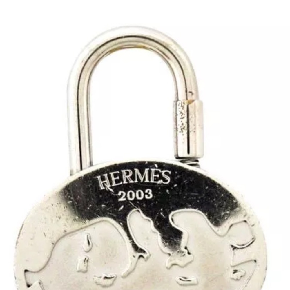 HERMES 2003 ANNEE MEDITERRANEE Limited Silver Cadena Charm Lock VTG w/ Box - Picture 5 of 6